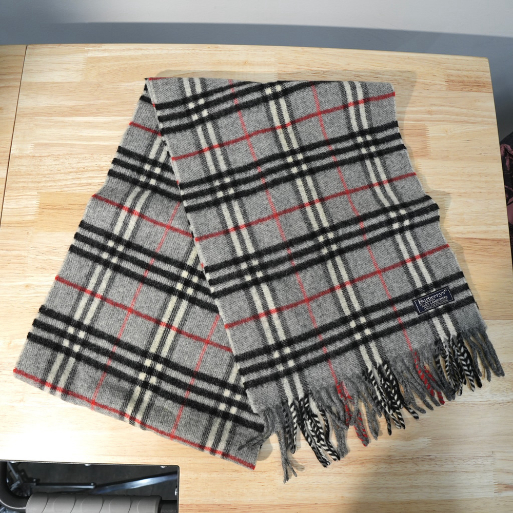Burberry Vintage Nova Check Scarf 100% LAMBSWOOL